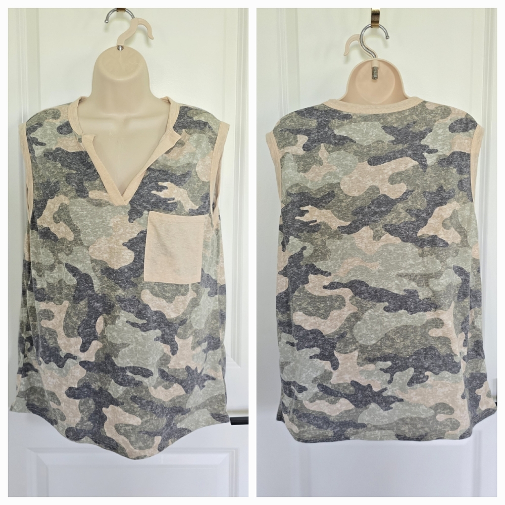 Bibi Camouflage Sleeveless Shirt Sz Small